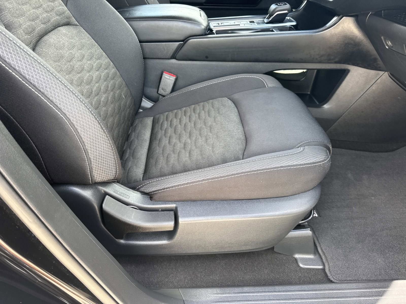2023 Nissan Pathfinder SV FWD