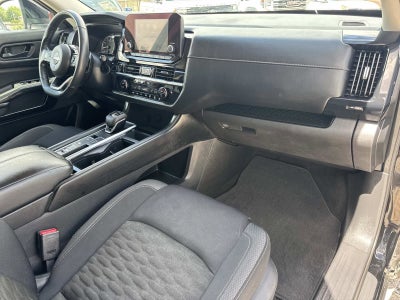 2023 Nissan Pathfinder SV FWD
