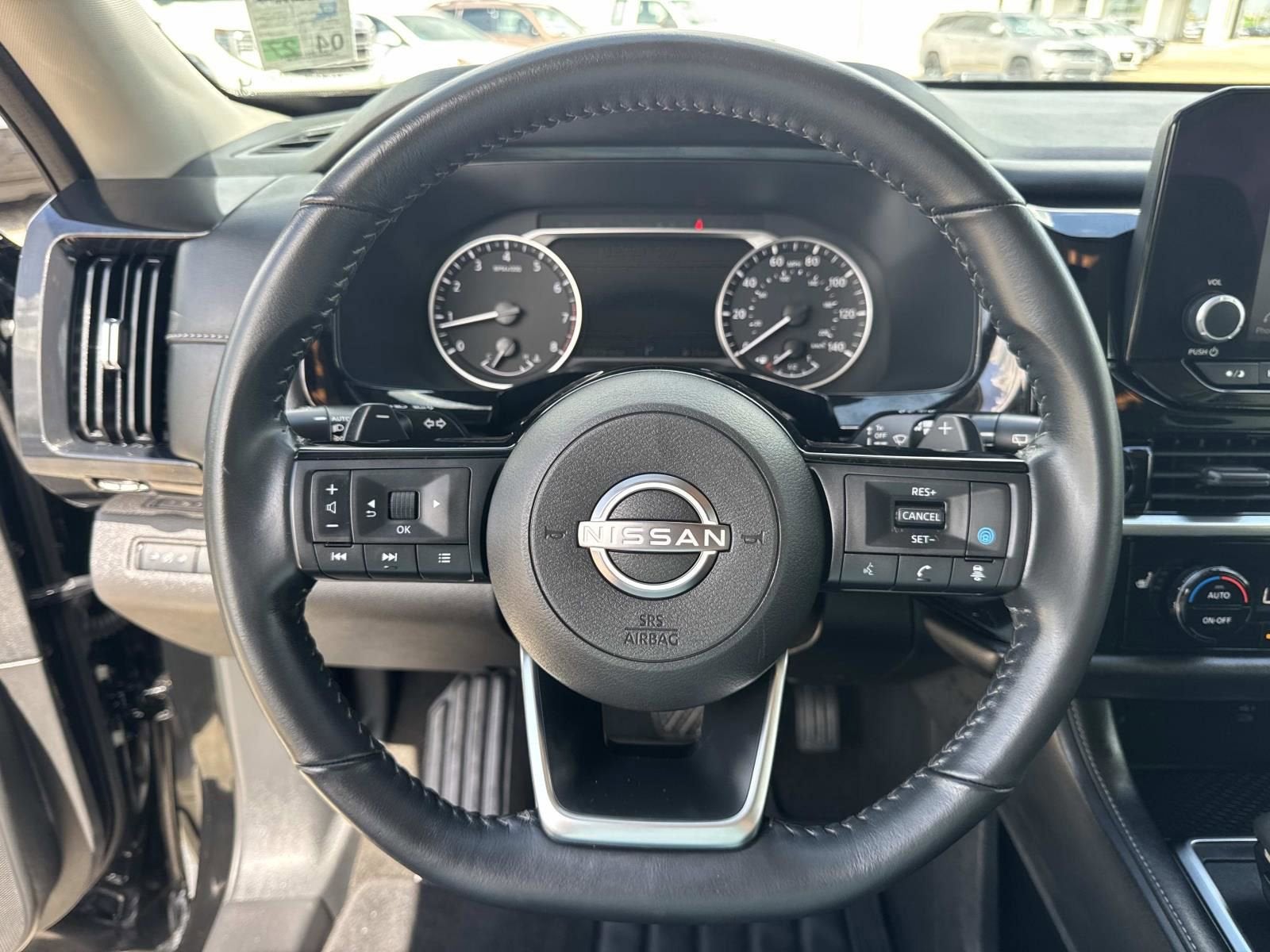 2023 Nissan Pathfinder SV FWD