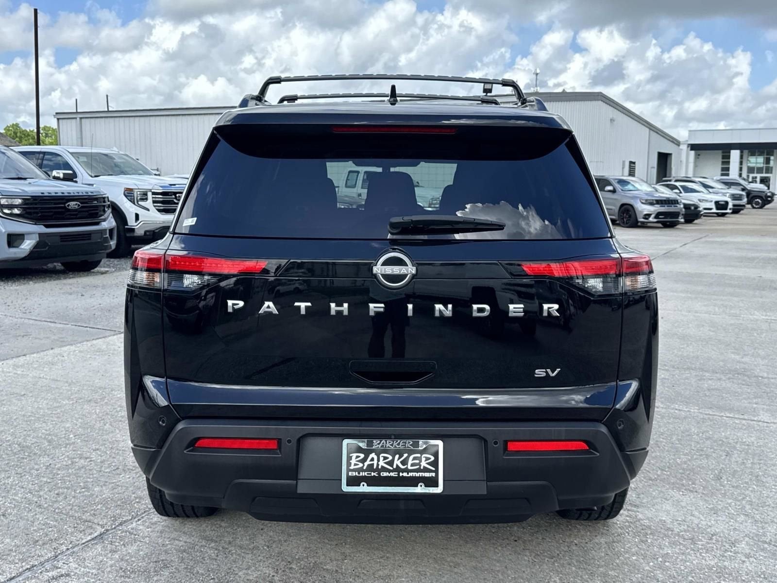 2023 Nissan Pathfinder SV FWD