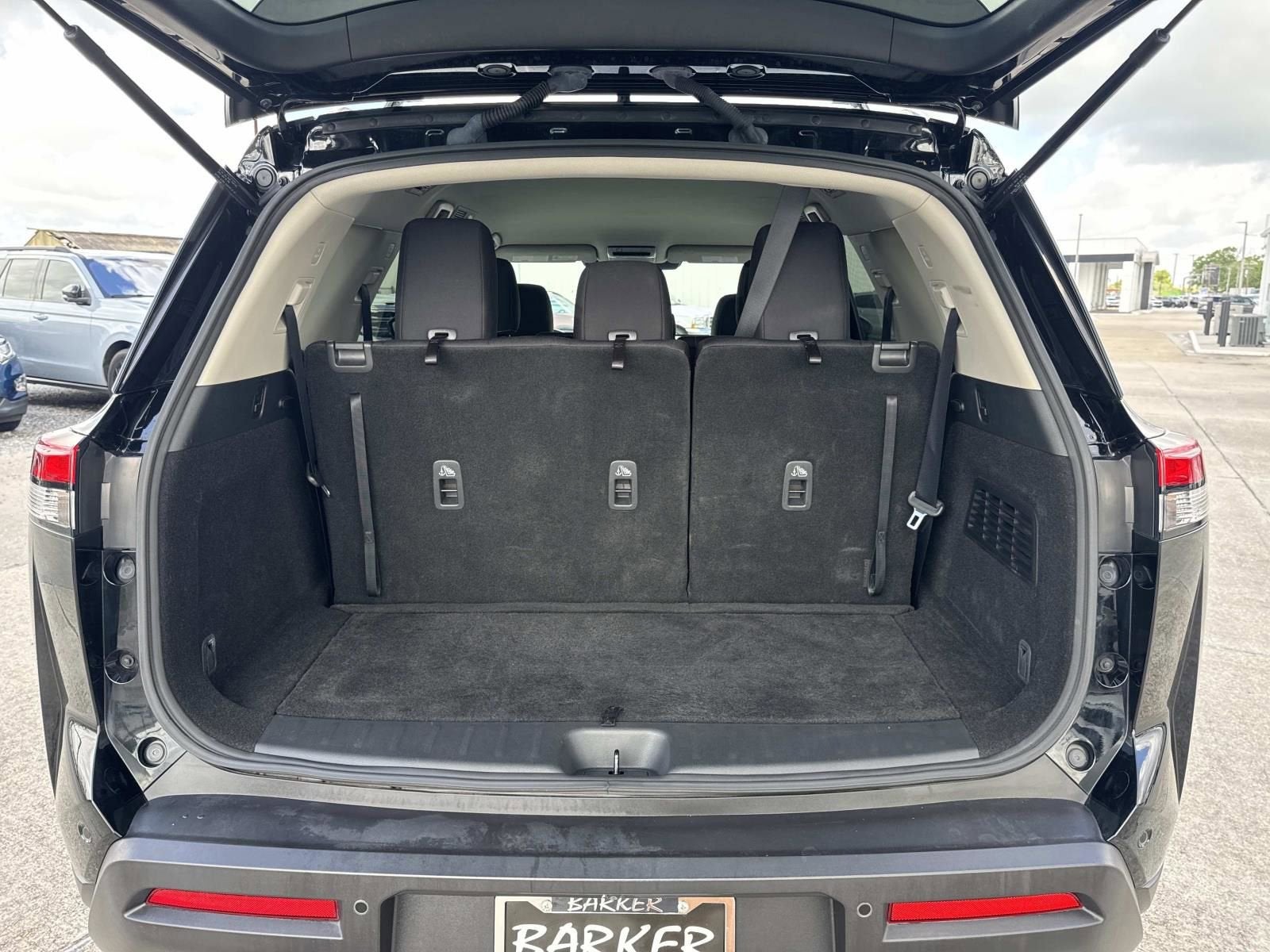 2023 Nissan Pathfinder SV FWD