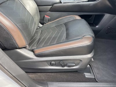 2024 Nissan Pathfinder Platinum FWD
