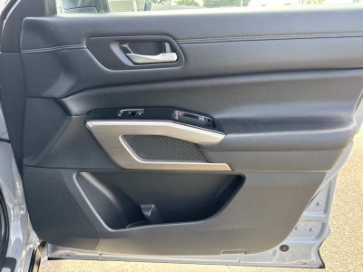 2024 Nissan Pathfinder Platinum FWD