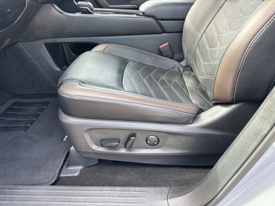 2024 Nissan Pathfinder Platinum FWD