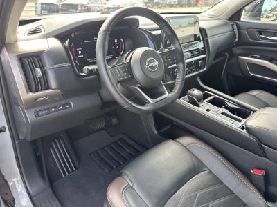 2024 Nissan Pathfinder Platinum FWD