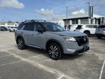 2024 Nissan Pathfinder Platinum FWD