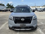 2024 Nissan Pathfinder Platinum FWD