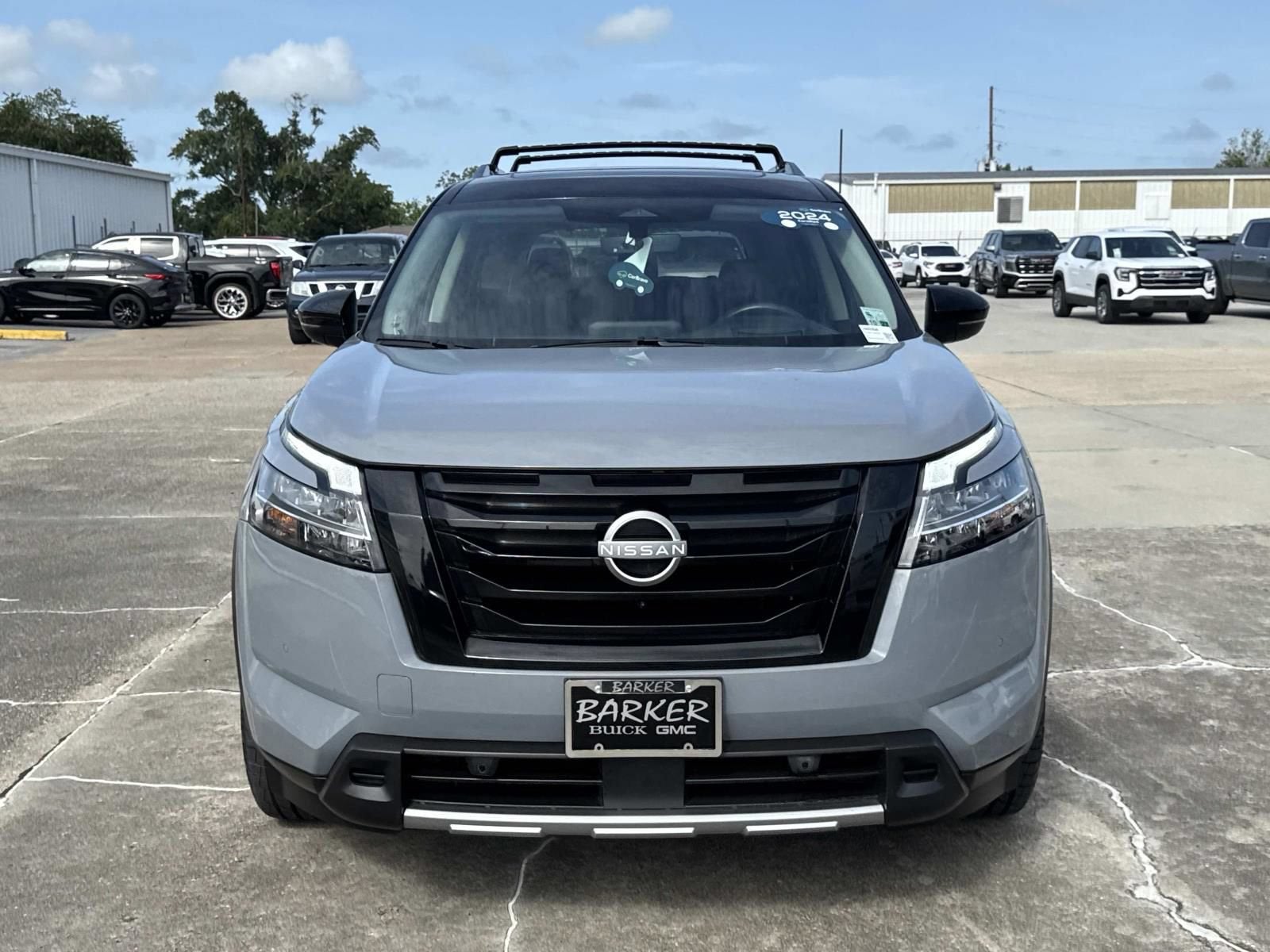 2024 Nissan Pathfinder Platinum FWD
