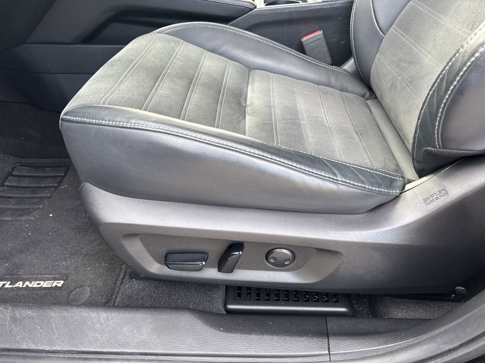 2022 Mitsubishi Outlander SE