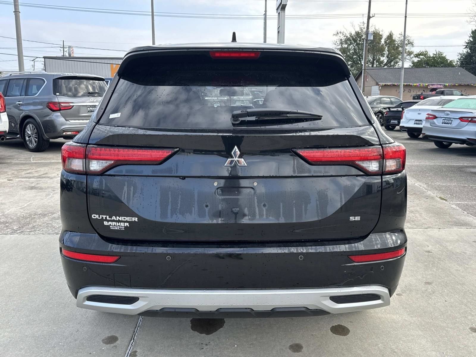 2022 Mitsubishi Outlander SE