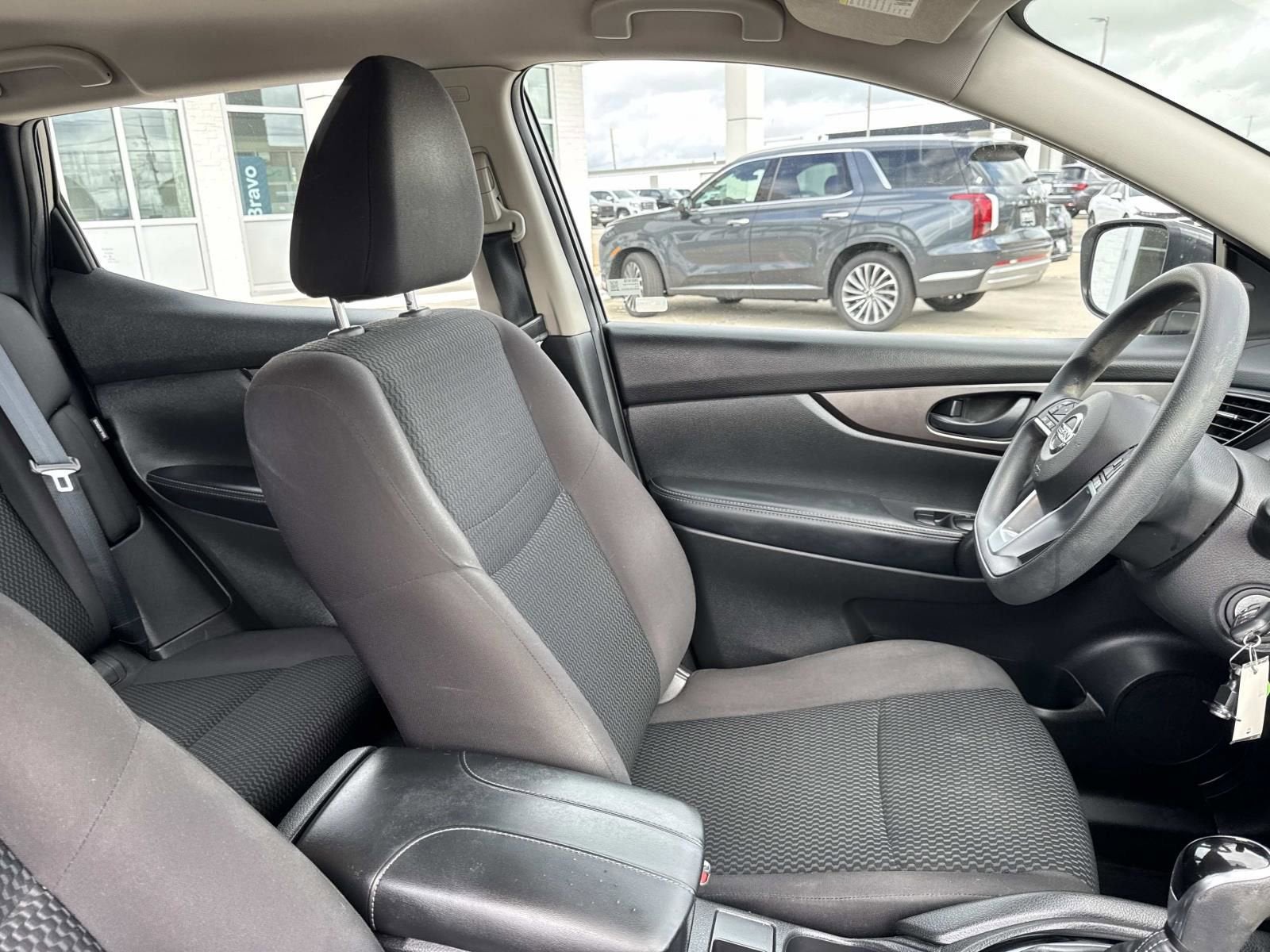 2020 Nissan Rogue Sport S FWD Xtronic CVT