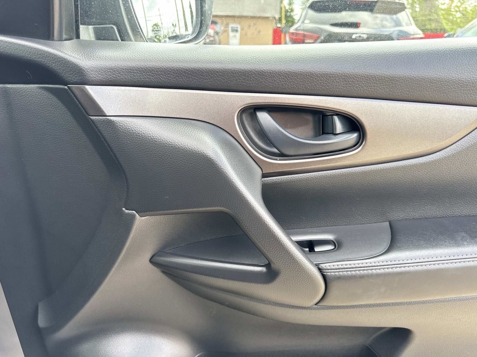 2020 Nissan Rogue Sport S FWD Xtronic CVT
