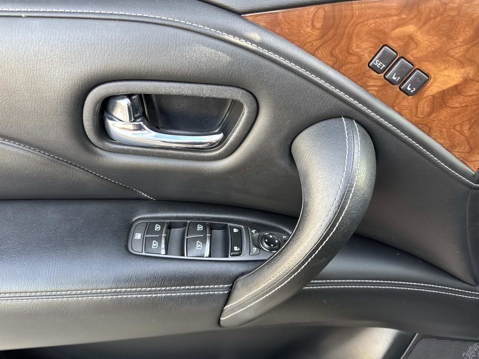 2019 INFINITI QX80 LUXE