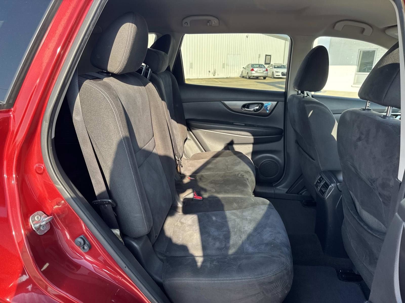 2015 Nissan Rogue SV