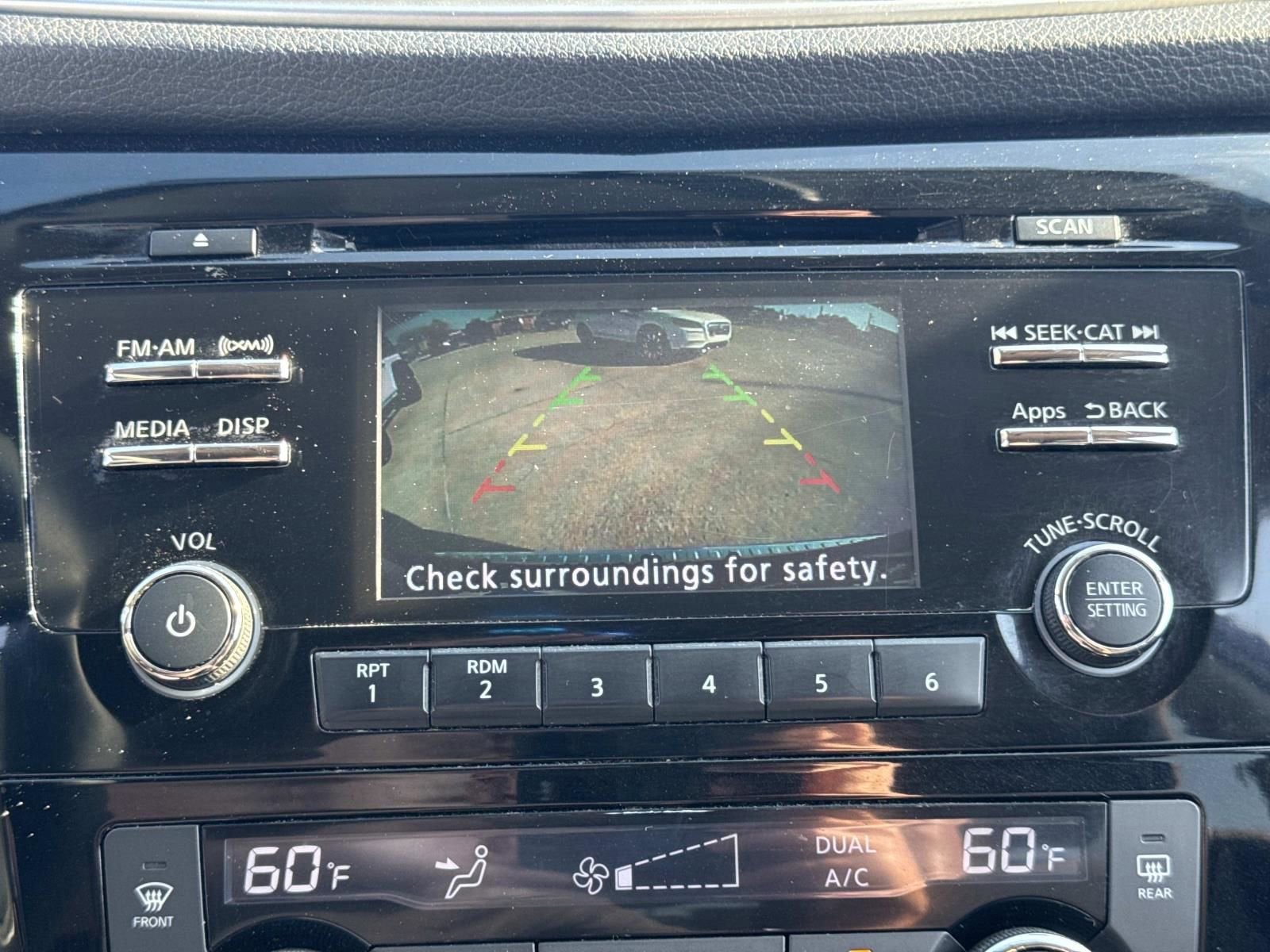 2015 Nissan Rogue SV